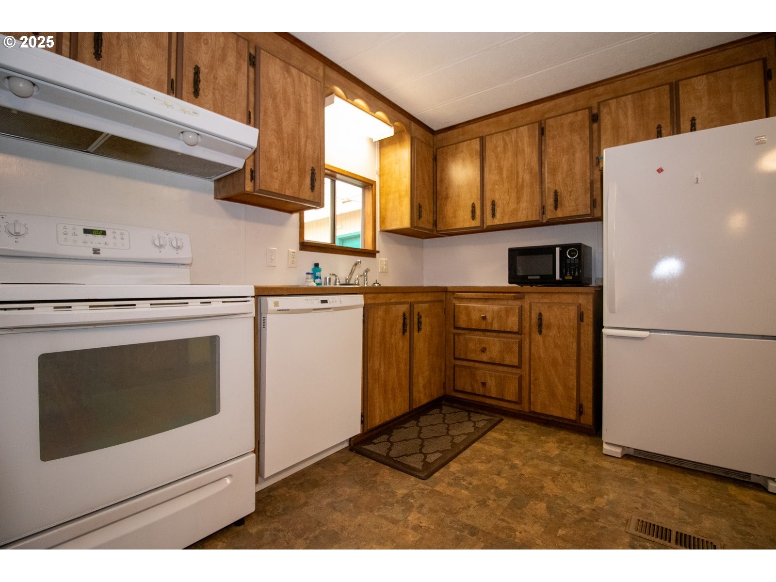 Florence, Oregon 97439, United States, 2 Bedrooms Bedrooms, ,2 BathroomsBathrooms,Residential,Active,153070