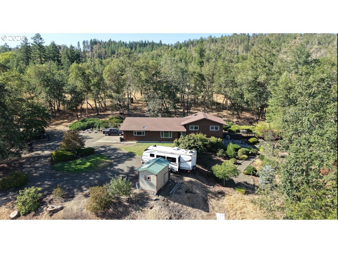 801 COLONIAL RD
