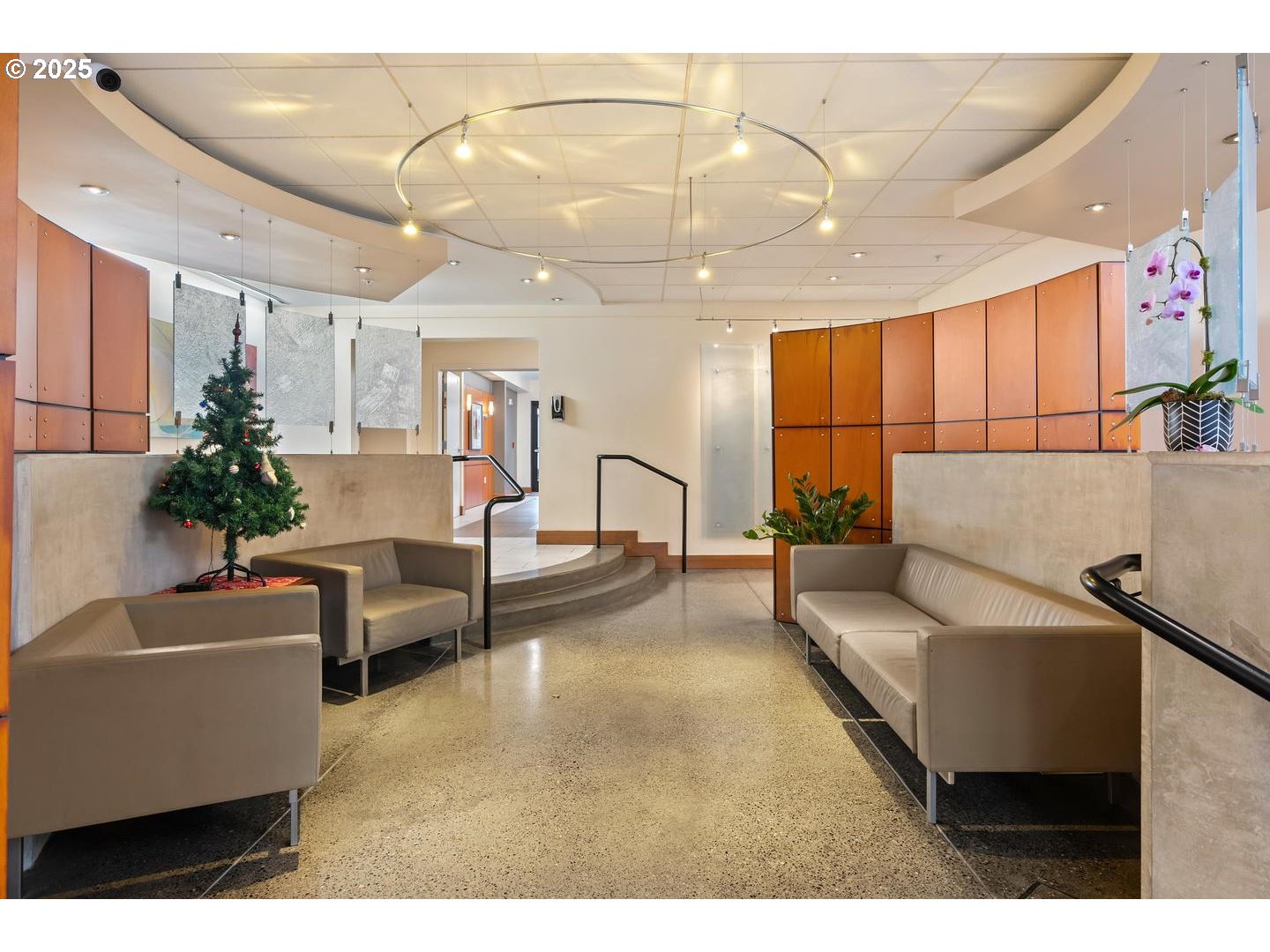 2335 NW RALEIGH ST 305