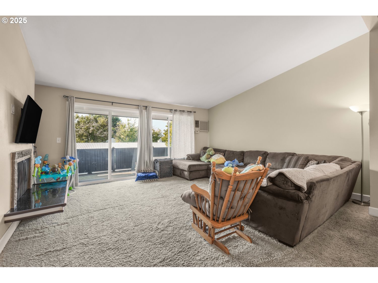 10090 SW BEAVERTON HILLSDALE HWY 13