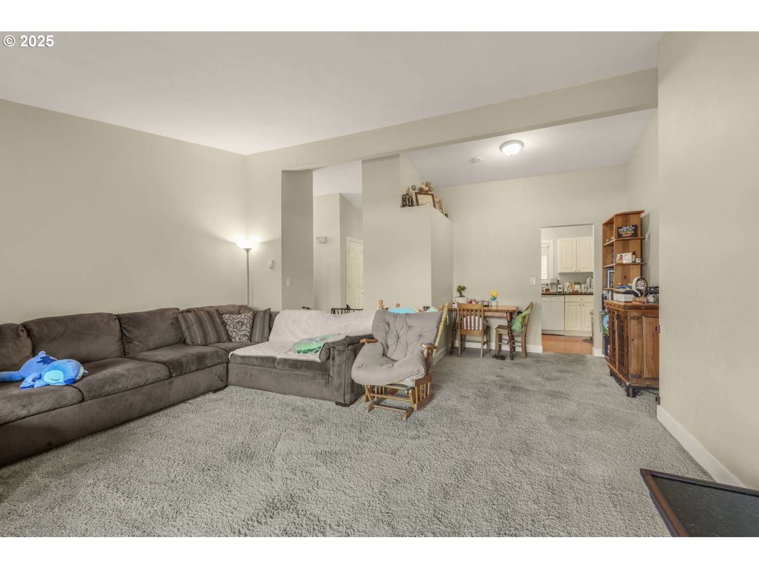 10090 SW BEAVERTON HILLSDALE HWY 13