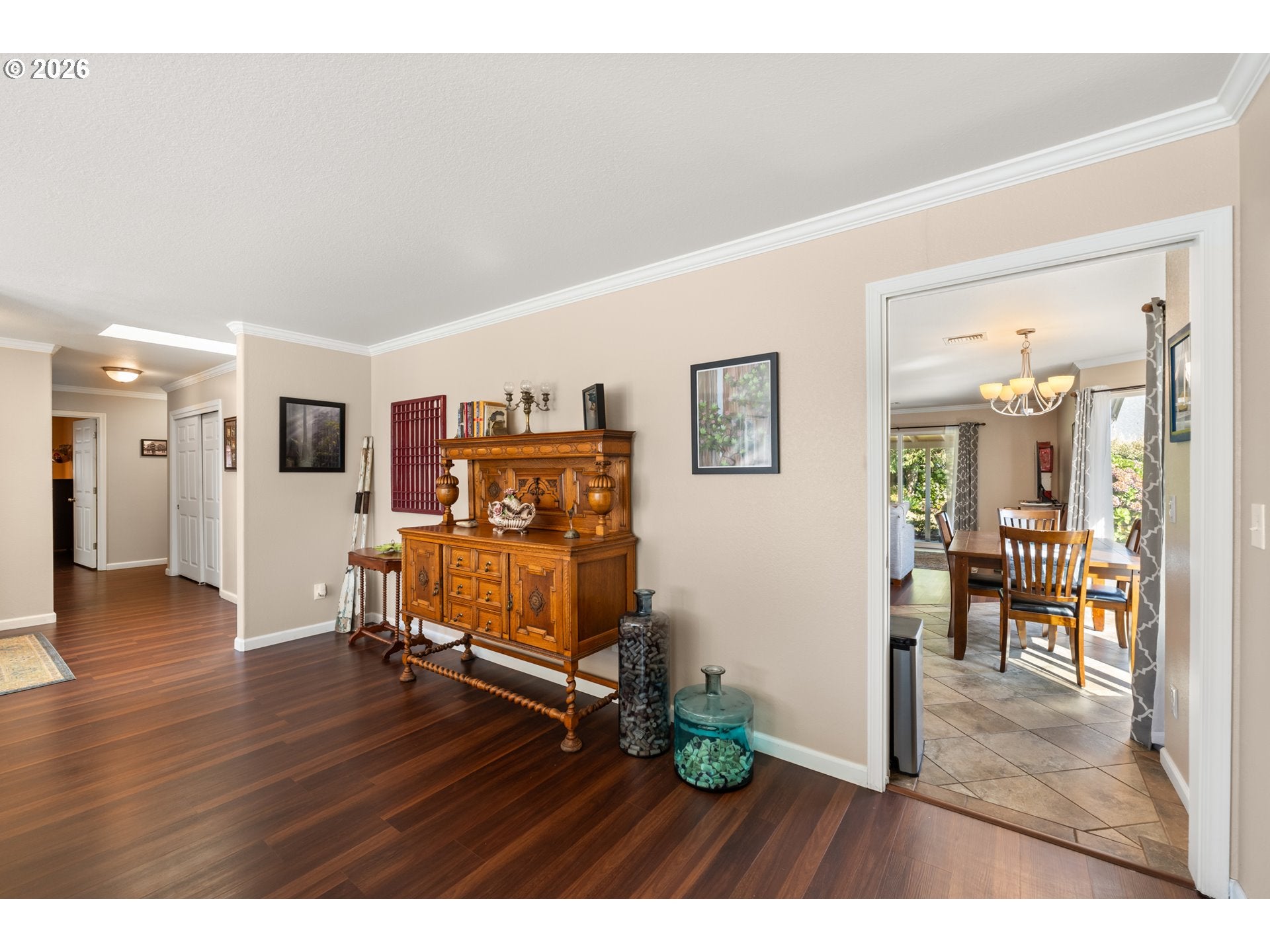 850 CRESTWOOD PL