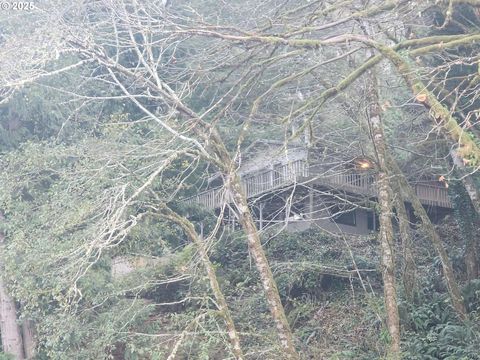 763 N Tenmile Lakeside OR 97449