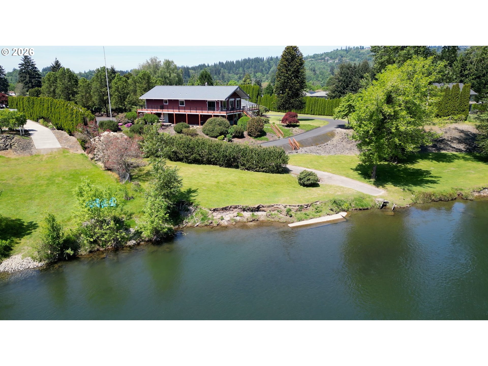 2117 LEWIS RIVER RD