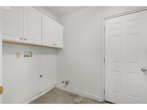 Tiny photo for 47666 W 1st St, Oakridge, OR 97463 (MLS # 401002448)