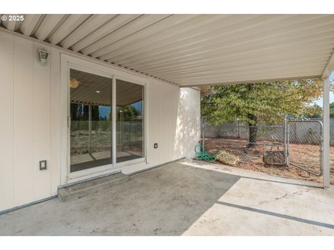 Tiny photo for 47666 W 1st St, Oakridge, OR 97463 (MLS # 401002448)