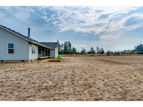 Tiny photo for 36974 Immigrant Rd, Pleasant Hill, OR 97455 (MLS # 208743373)