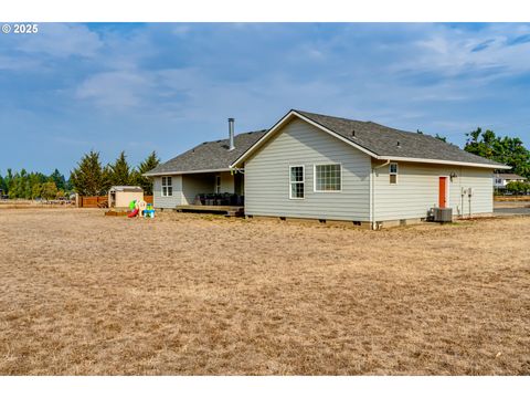 Tiny photo for 36974 Immigrant Rd, Pleasant Hill, OR 97455 (MLS # 208743373)