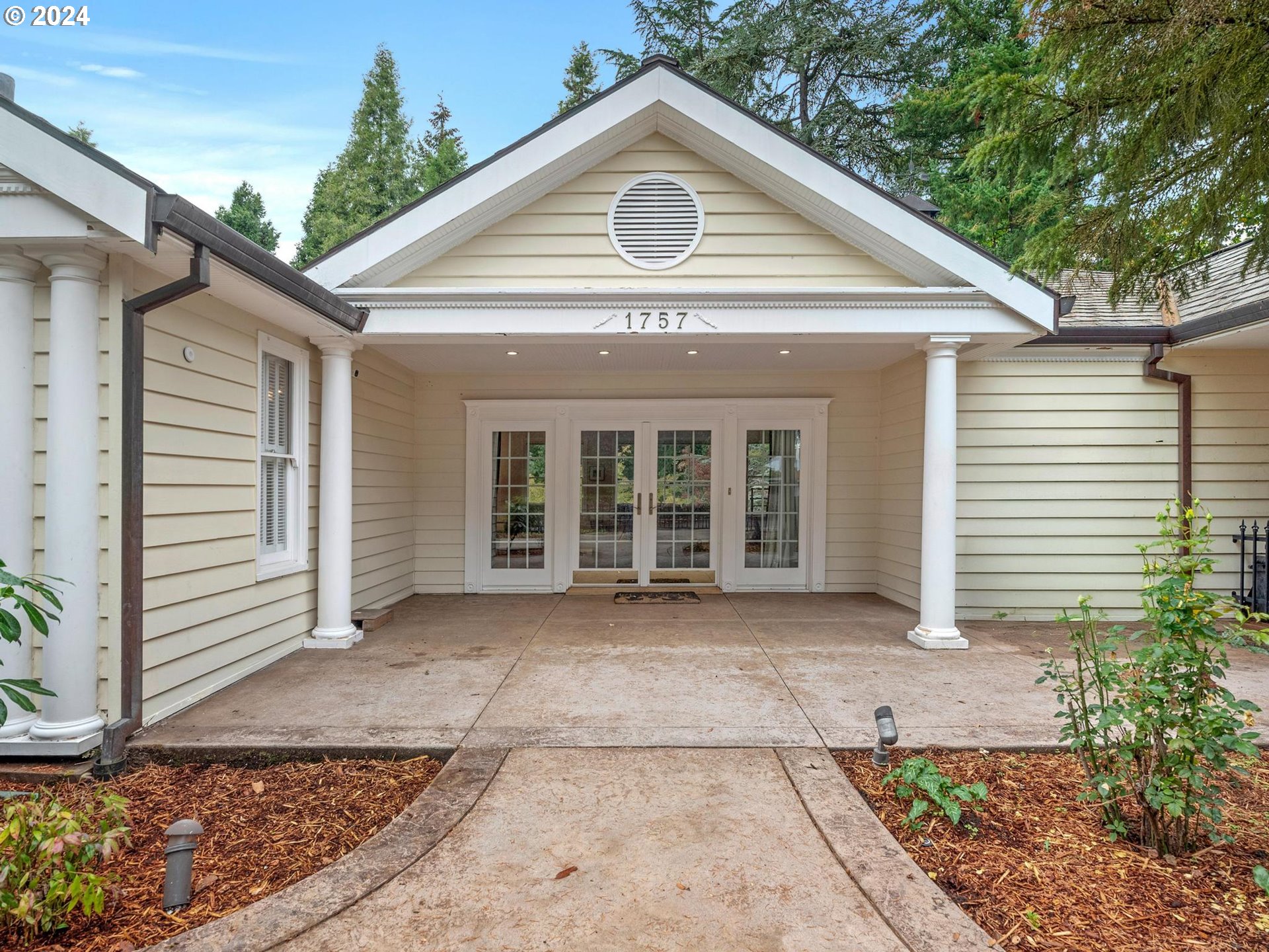 1757 SW PROSPECT DR