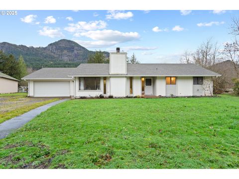 108 PAHATU ST North Bonneville WA 98639