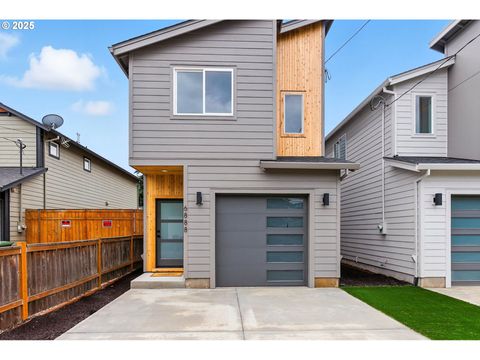 6888 SE Lamphier ST Milwaukie OR 97222