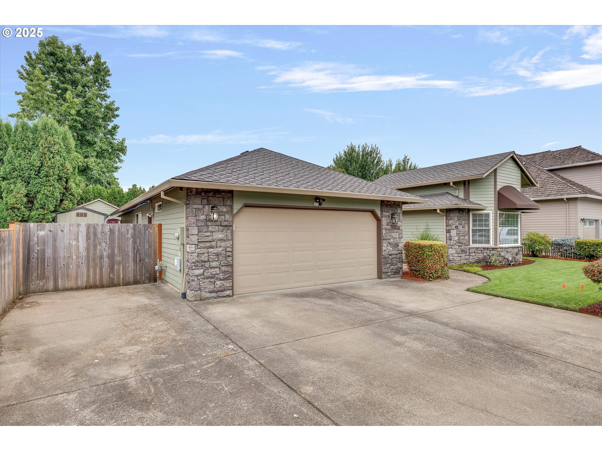 312 NE 14TH AVE