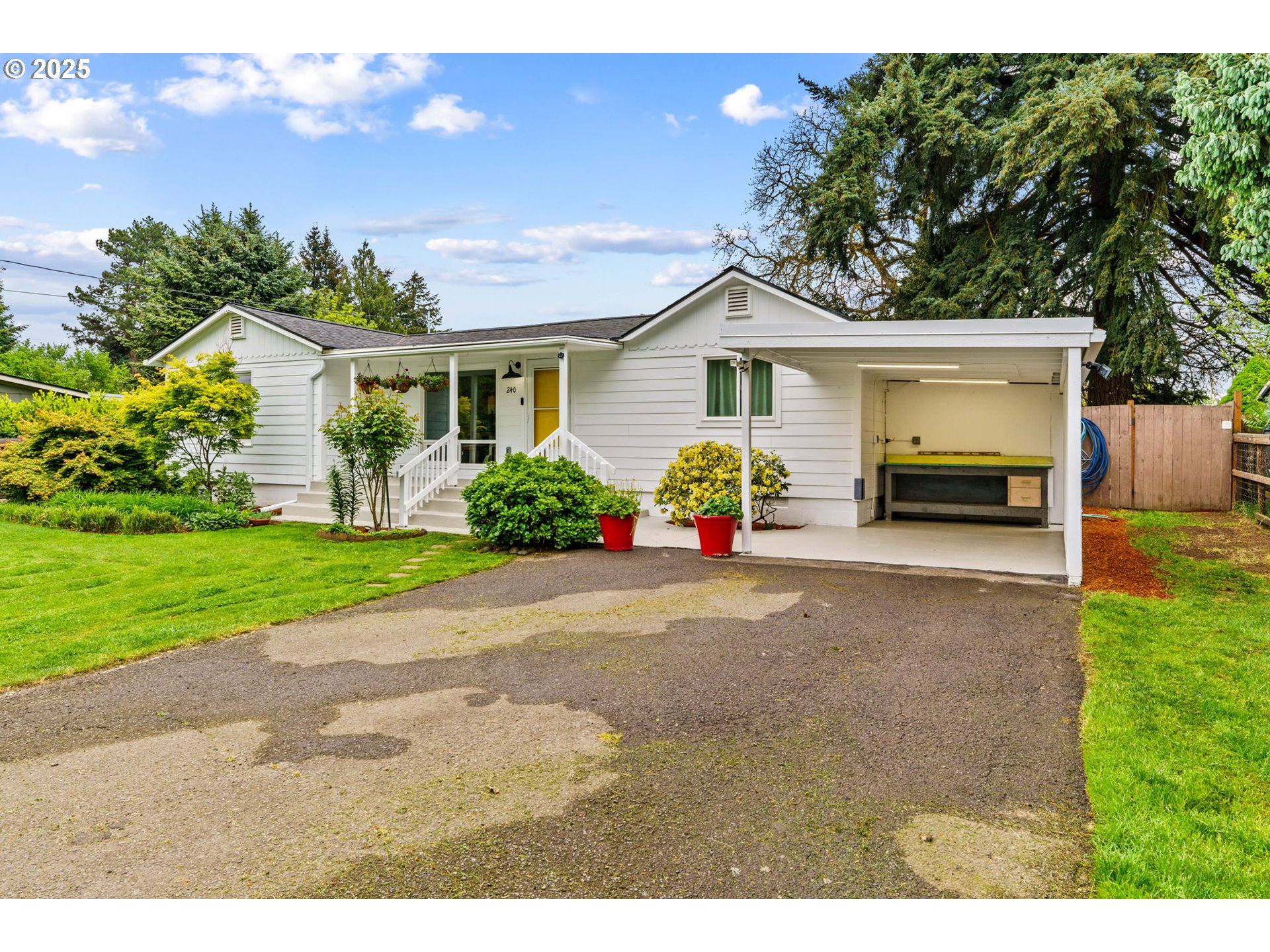 240 AZALEA DR