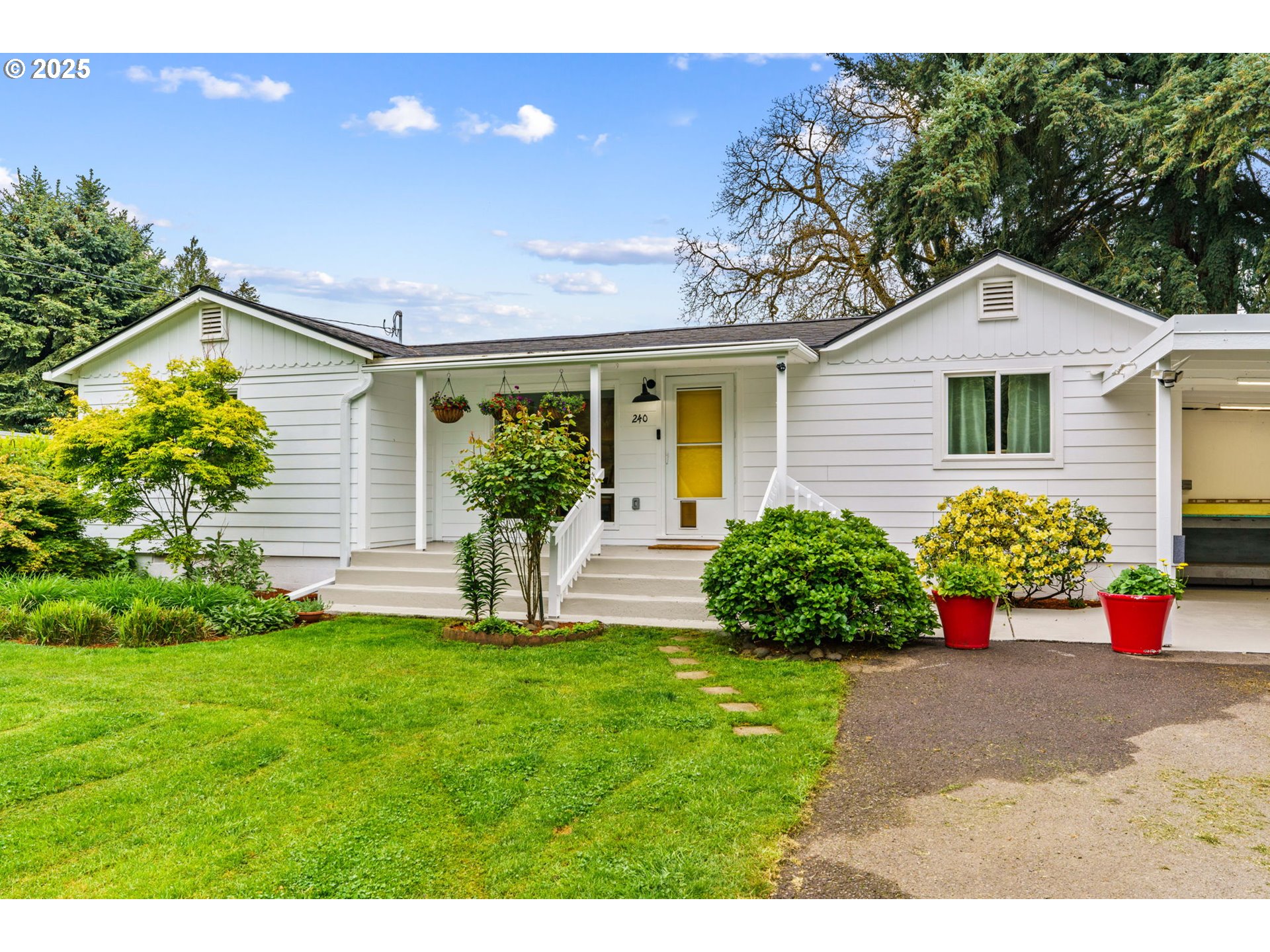 240 AZALEA DR