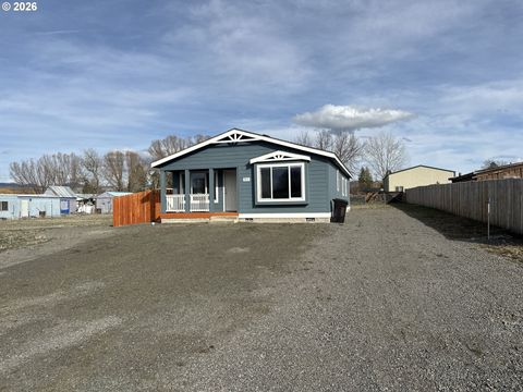 917 S HALL ST Prairie City OR 97869