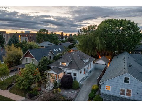533 NE FARGO ST Portland OR 97212
