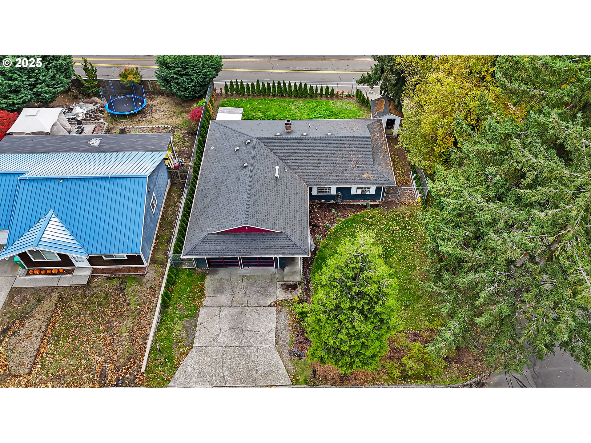 6500 SE MADRONA DR