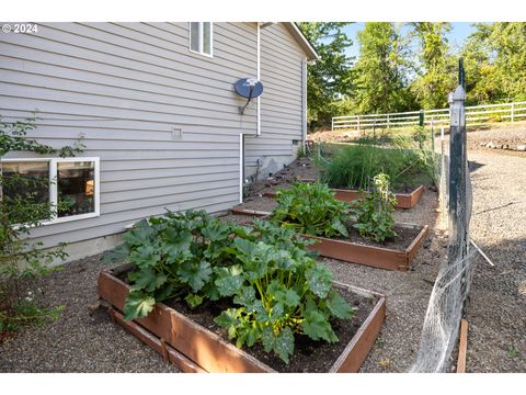 A home in Molalla