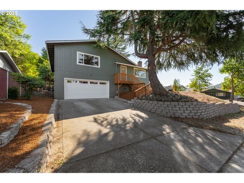 2197 DEL MAR DR Roseburg OR 97471