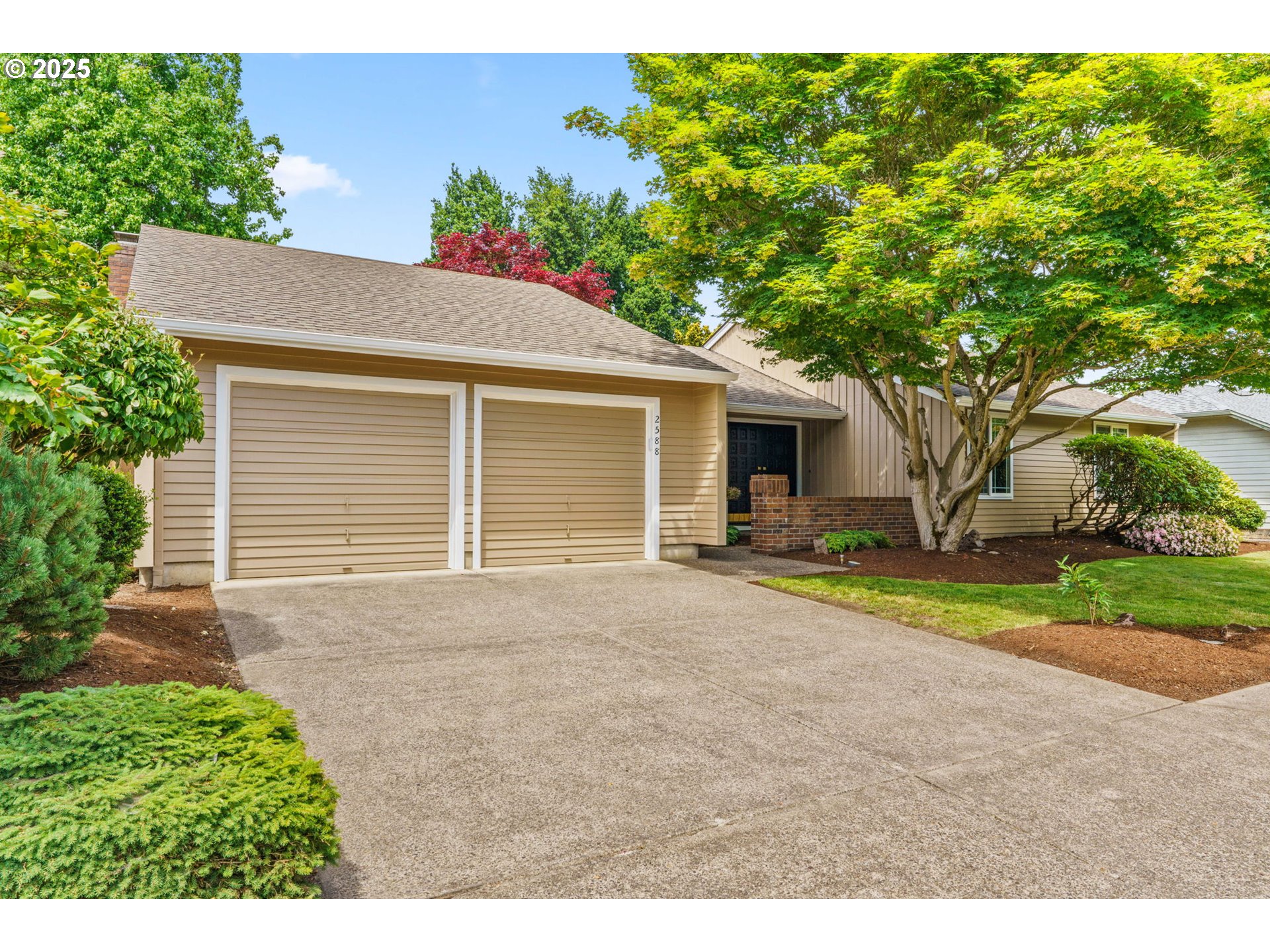 2588 ERIN WAY