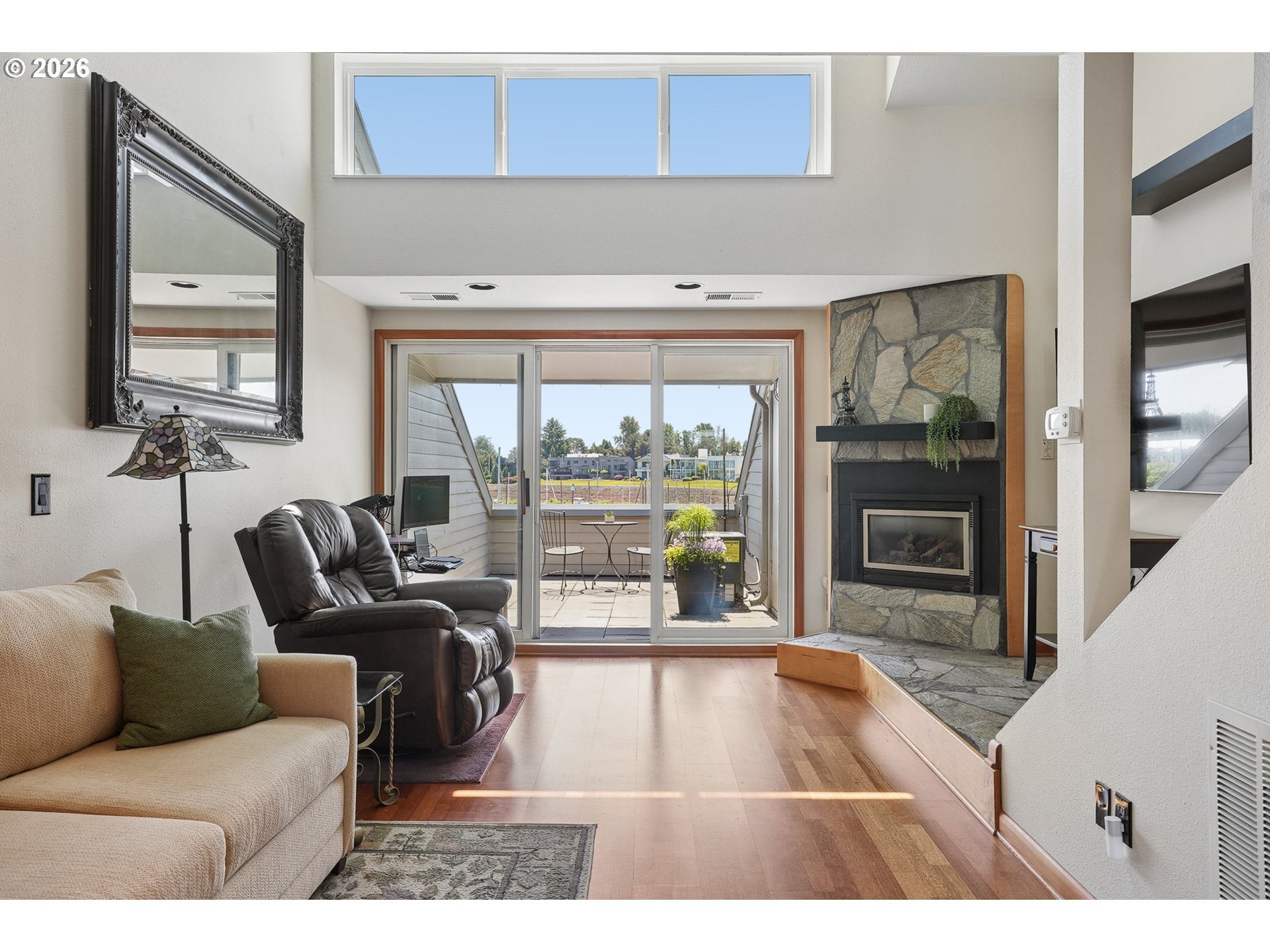 170 N HAYDEN BAY DR