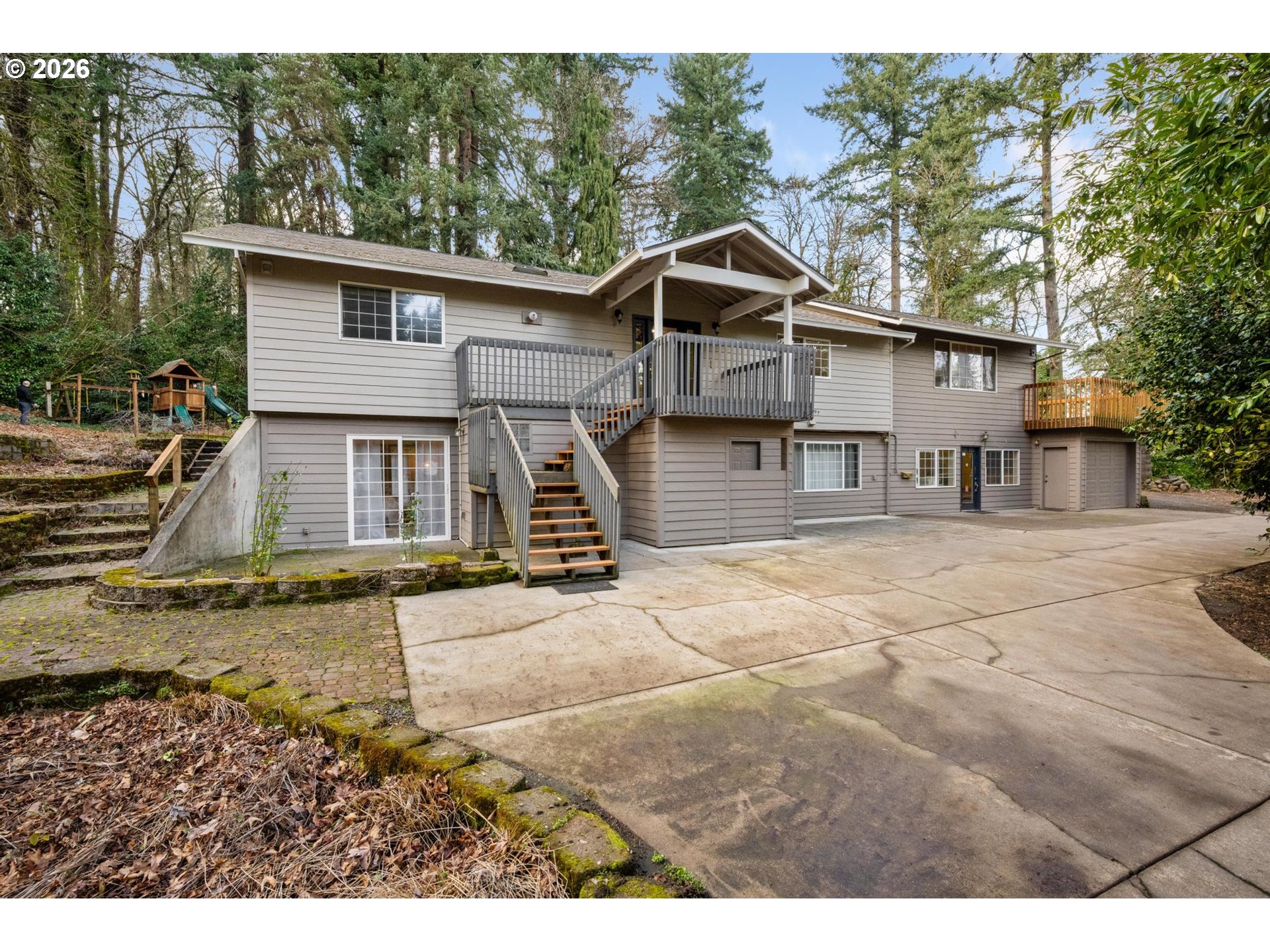 Photo 1 of 48 — 1471 BURNS ST, West Linn, OR 97068