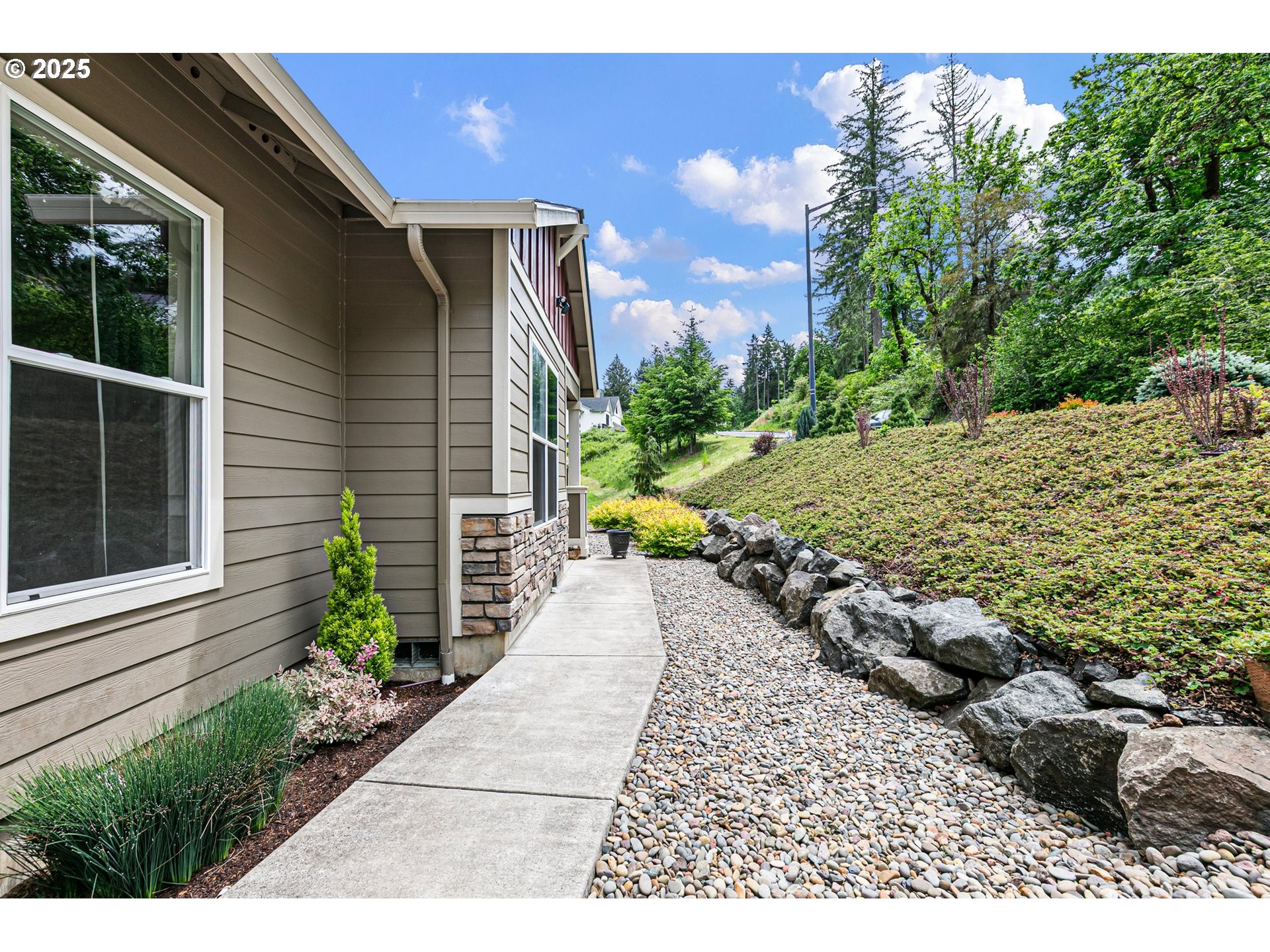 962 S 66TH PL