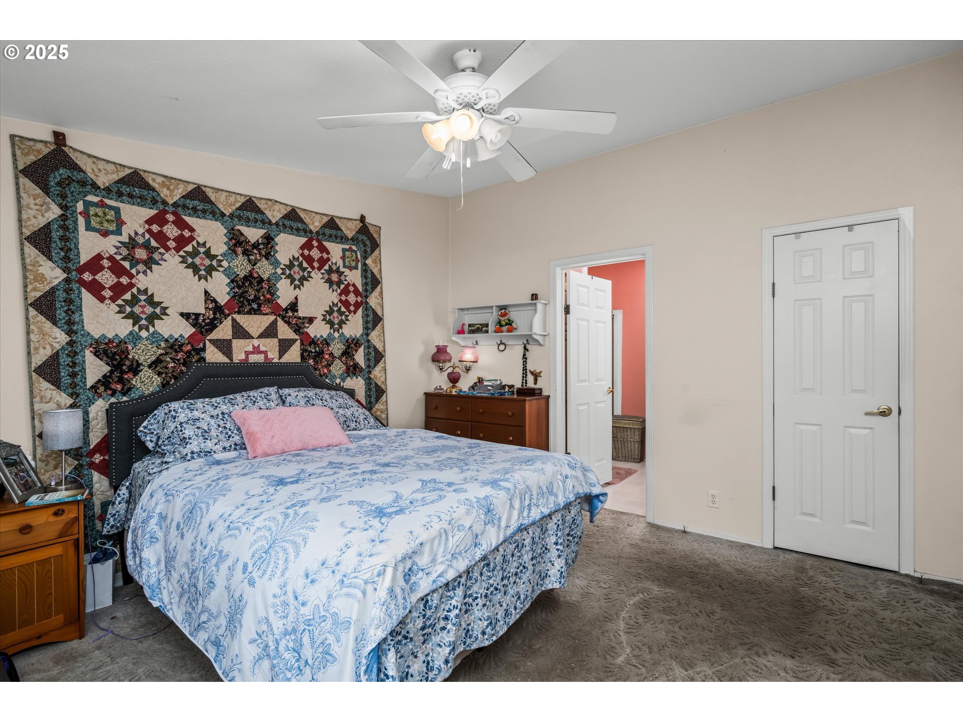 Eugene, Oregon 97402, United States, 4 Bedrooms Bedrooms, ,2 BathroomsBathrooms,Residential,Pending,208933