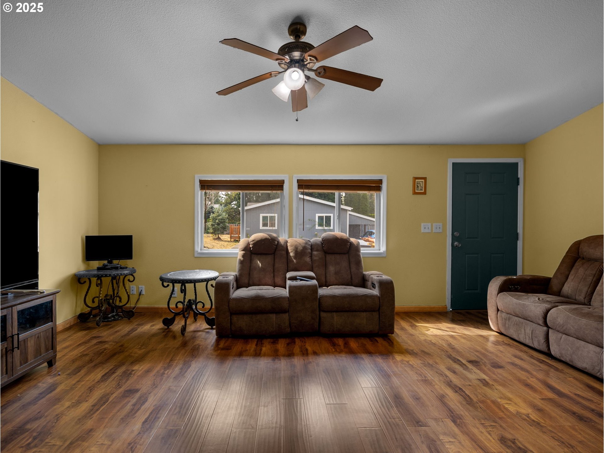 Fairview, Oregon 97024, United States, 3 Bedrooms Bedrooms, ,2 BathroomsBathrooms,Residential,Active,201218