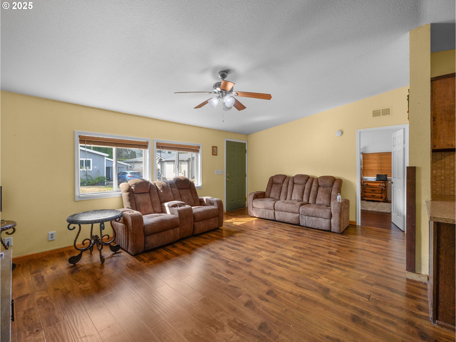 Fairview, Oregon 97024, United States, 3 Bedrooms Bedrooms, ,2 BathroomsBathrooms,Residential,Active,201218