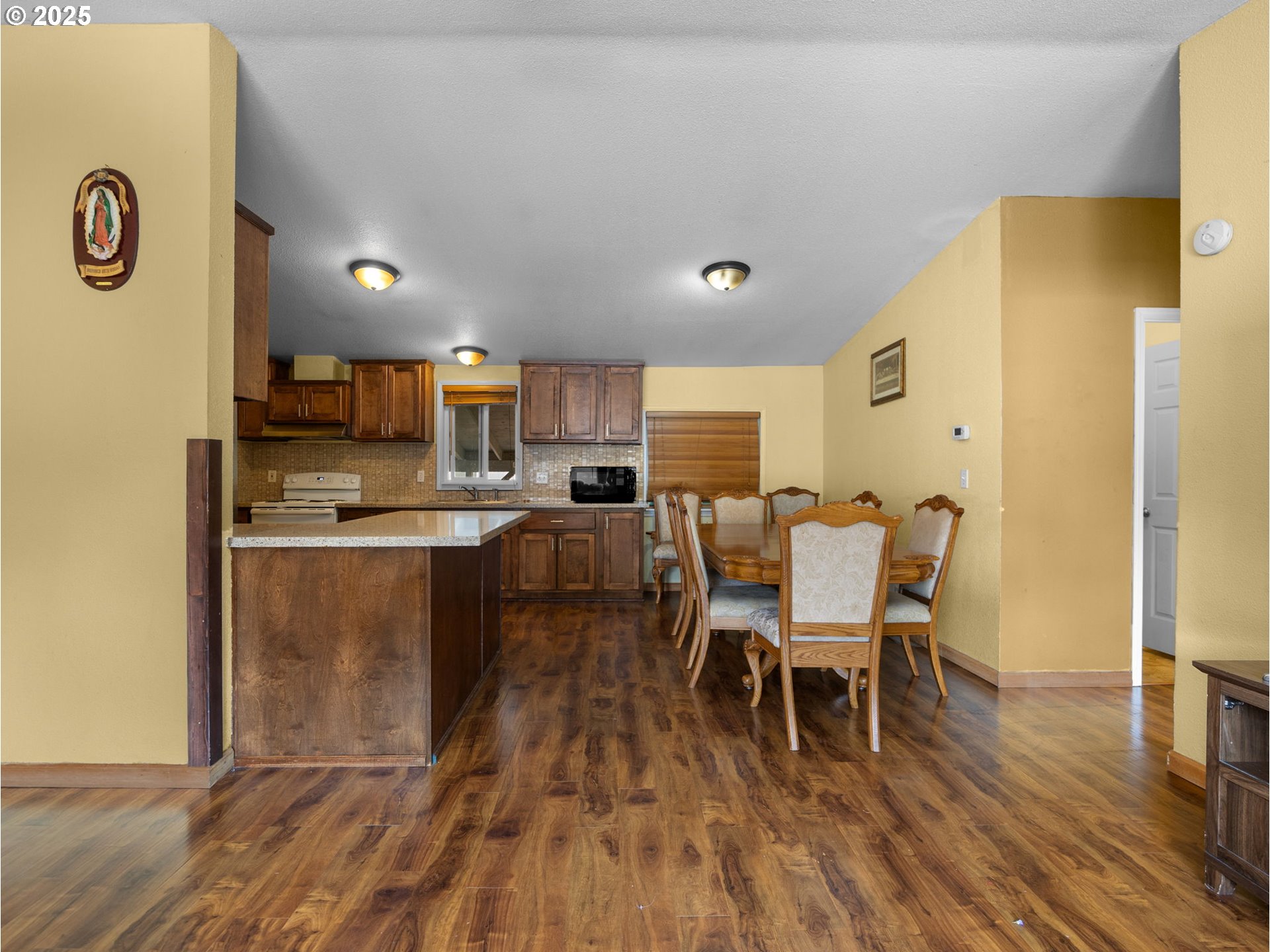 Fairview, Oregon 97024, United States, 3 Bedrooms Bedrooms, ,2 BathroomsBathrooms,Residential,Active,201218