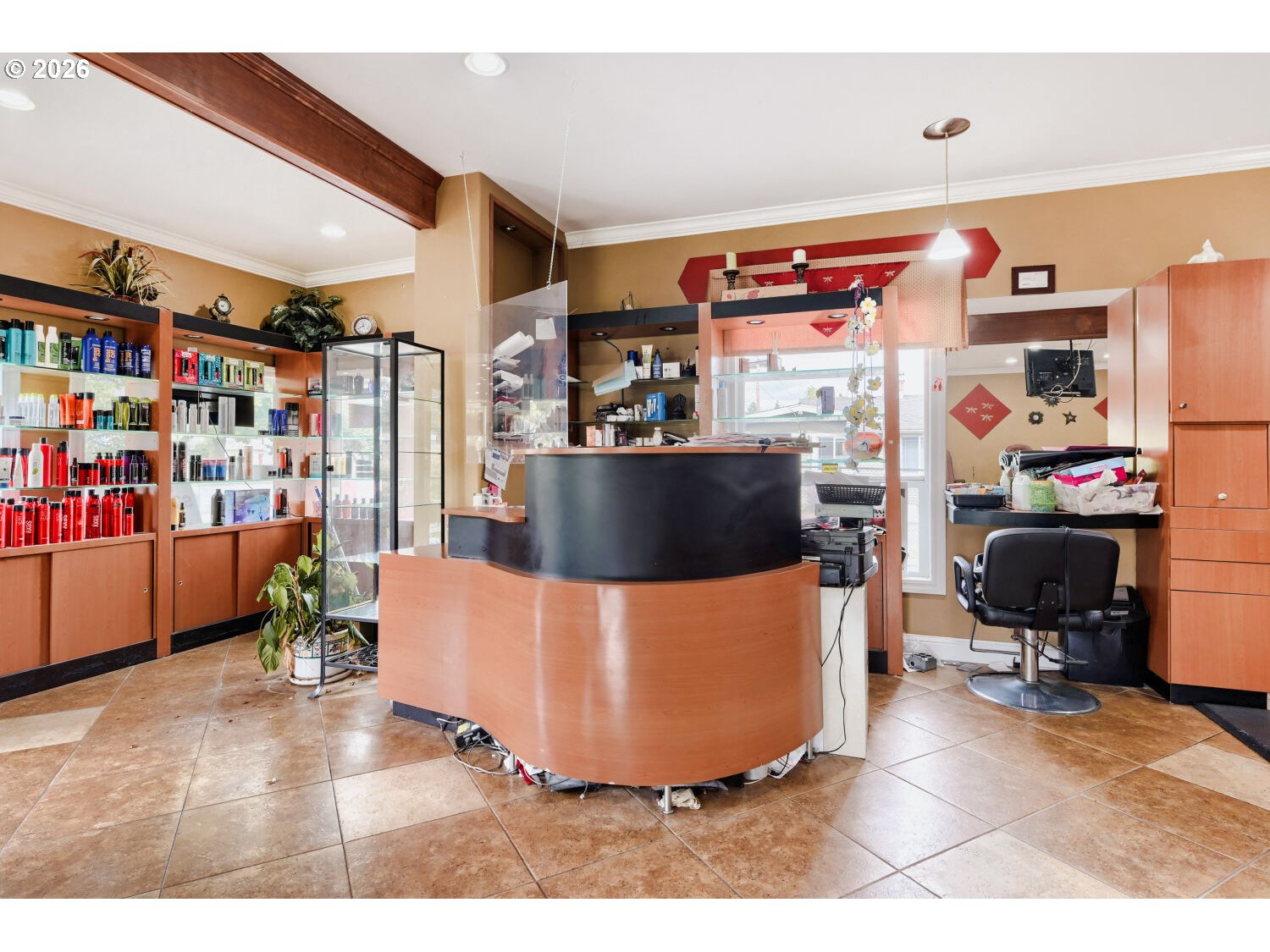 323 W POWELL BLVD