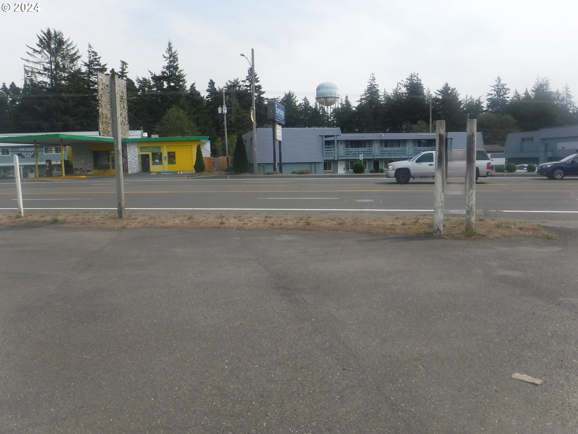 Florence, Oregon 97439, United States, ,Commercial,Active,45018