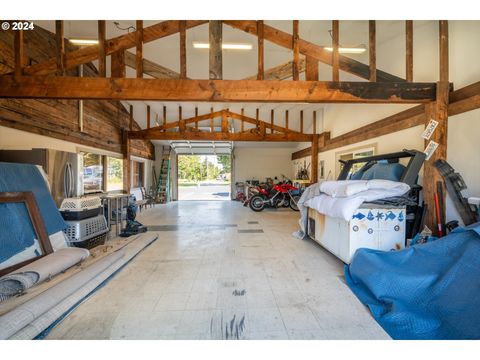 A home in Bandon