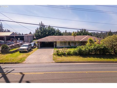 2335 WOODLAND DR Coos Bay OR 97420