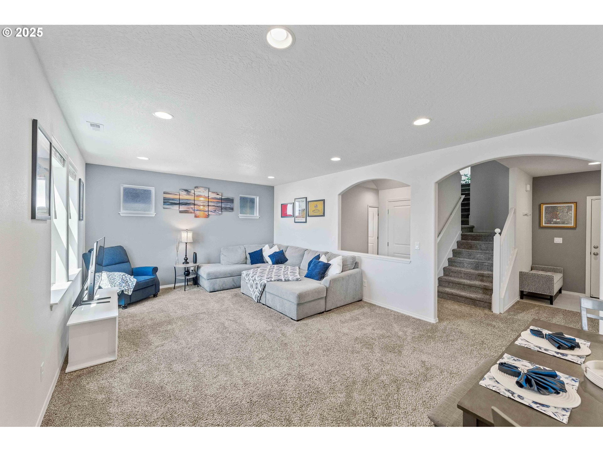 764 SEACREST DR