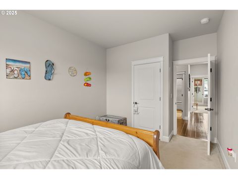 Tiny photo for 147 Hagens Ct, Creswell, OR 97426 (MLS # 680720776)