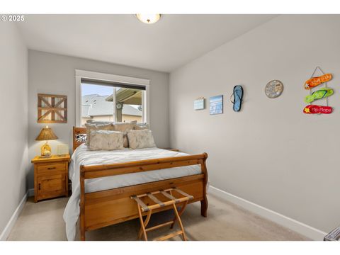 Tiny photo for 147 Hagens Ct, Creswell, OR 97426 (MLS # 680720776)