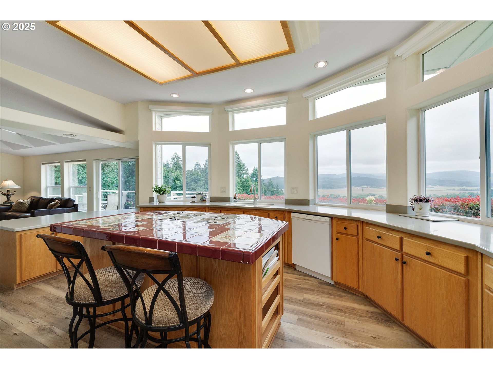 Monmouth, Oregon 97361, United States, 3 Bedrooms Bedrooms, ,2 BathroomsBathrooms,Residential,Active,161744