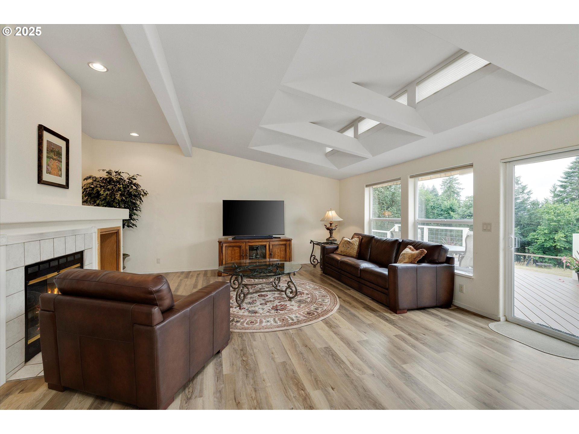 Monmouth, Oregon 97361, United States, 3 Bedrooms Bedrooms, ,2 BathroomsBathrooms,Residential,Active,161744