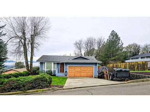 1818 NE TODD ST Roseburg OR 97470