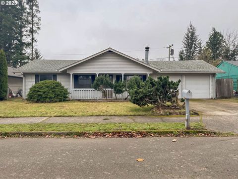 Photo of 16830 SE Rhine St, Portland, OR 97236 (MLS # 261435000)