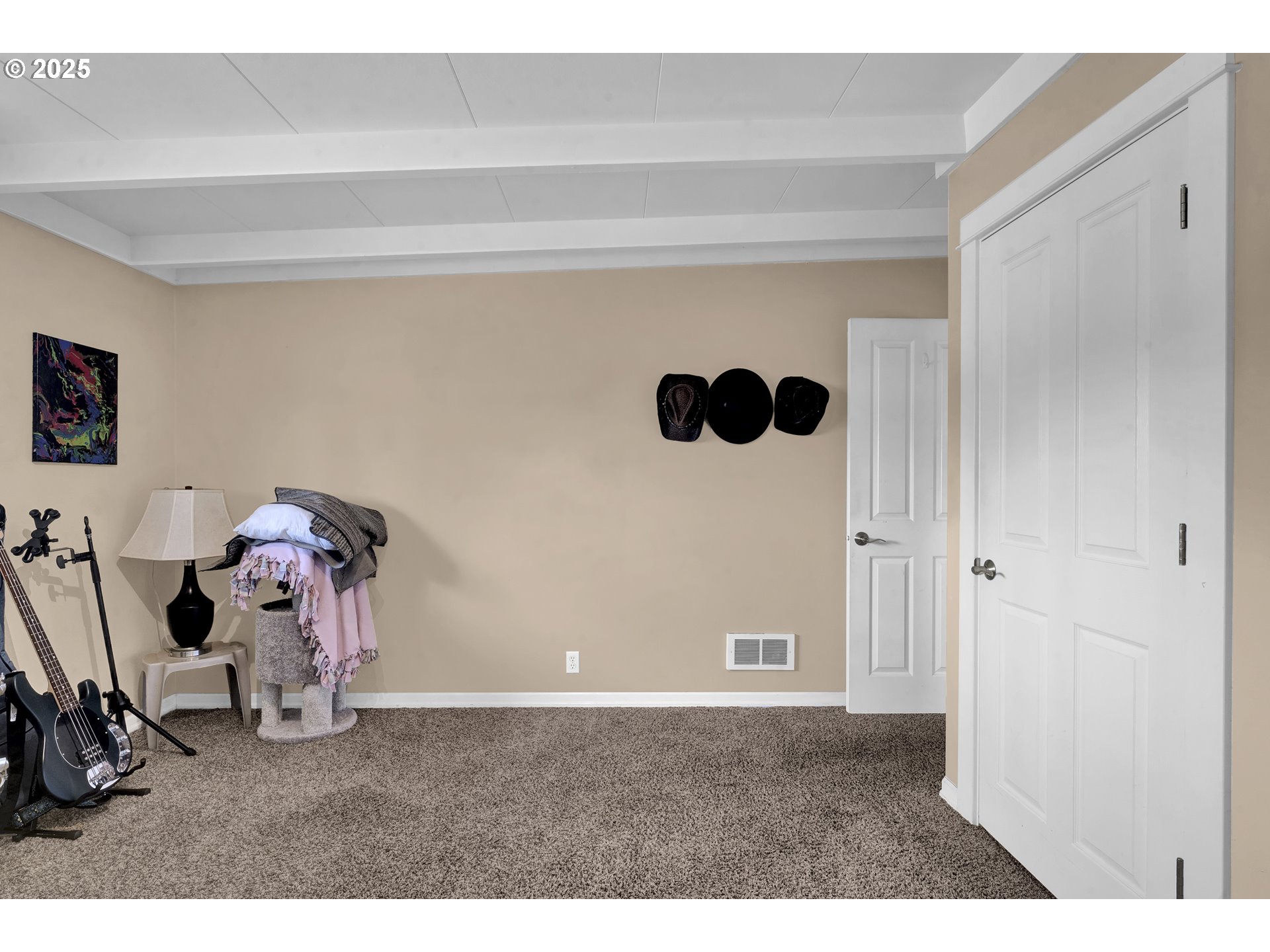 Florence, Oregon 97439, United States, 3 Bedrooms Bedrooms, ,2 BathroomsBathrooms,Residential,Active,223313