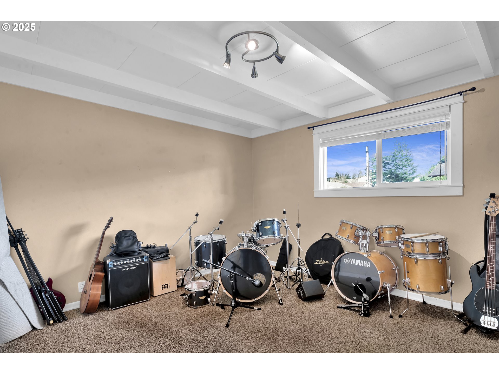 Florence, Oregon 97439, United States, 3 Bedrooms Bedrooms, ,2 BathroomsBathrooms,Residential,Active,223313