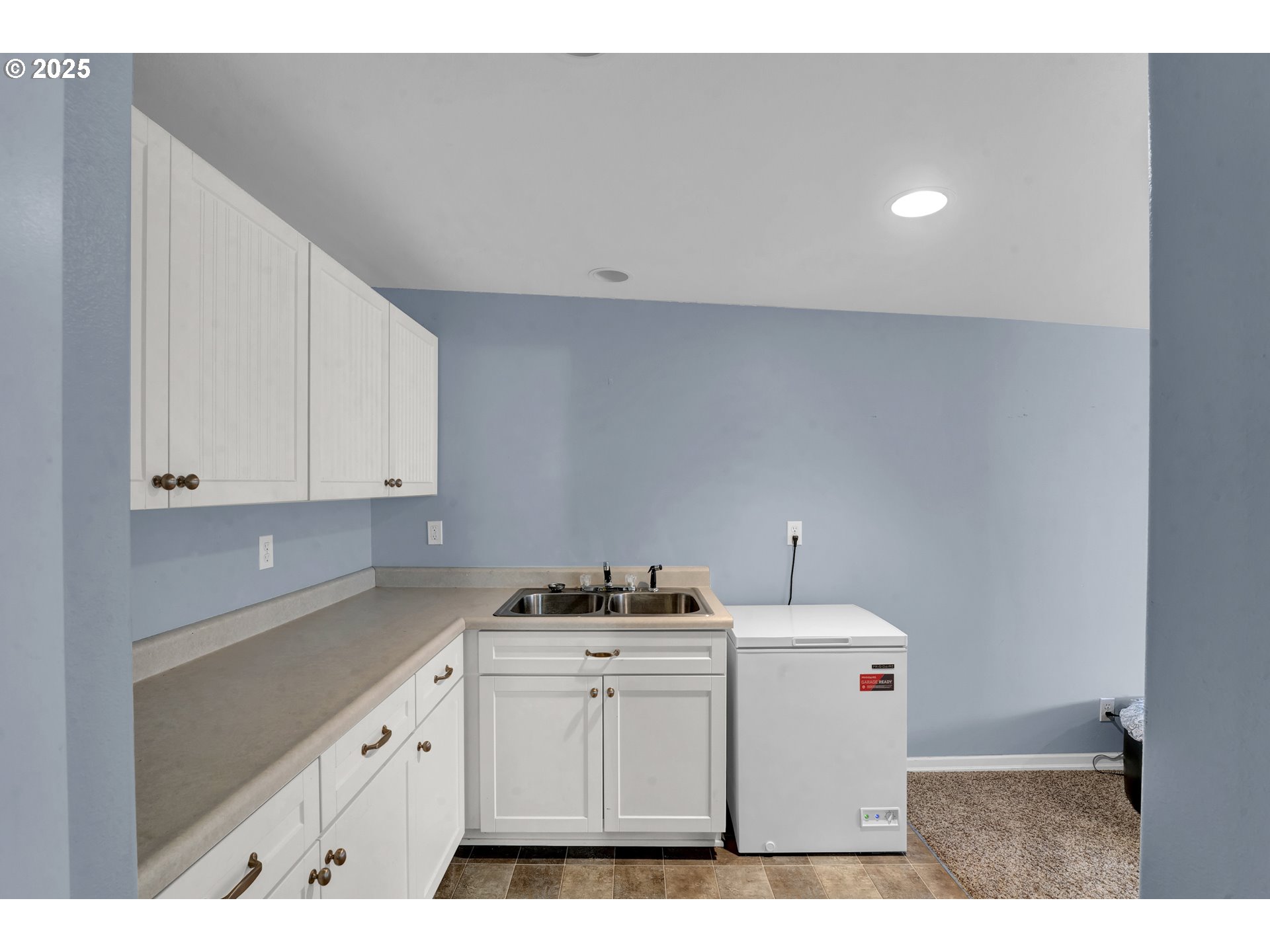 Florence, Oregon 97439, United States, 3 Bedrooms Bedrooms, ,2 BathroomsBathrooms,Residential,Active,223313