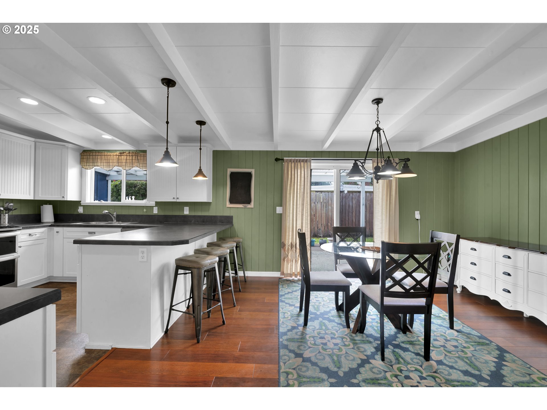 Florence, Oregon 97439, United States, 3 Bedrooms Bedrooms, ,2 BathroomsBathrooms,Residential,Active,223313