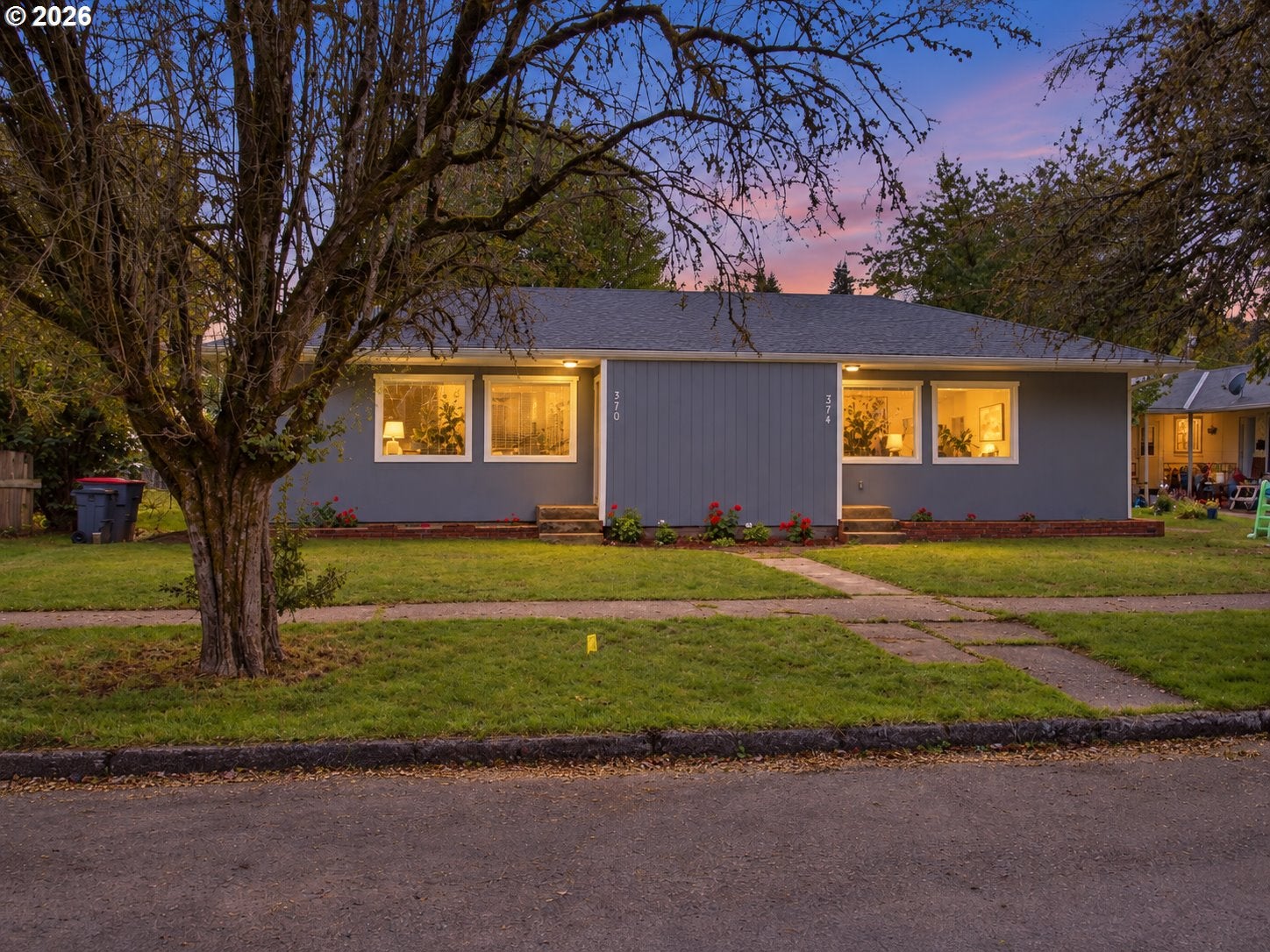 370 NW YAMHILL ST