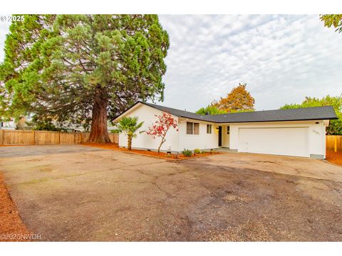 2081 DEVOS ST Eugene OR 97402