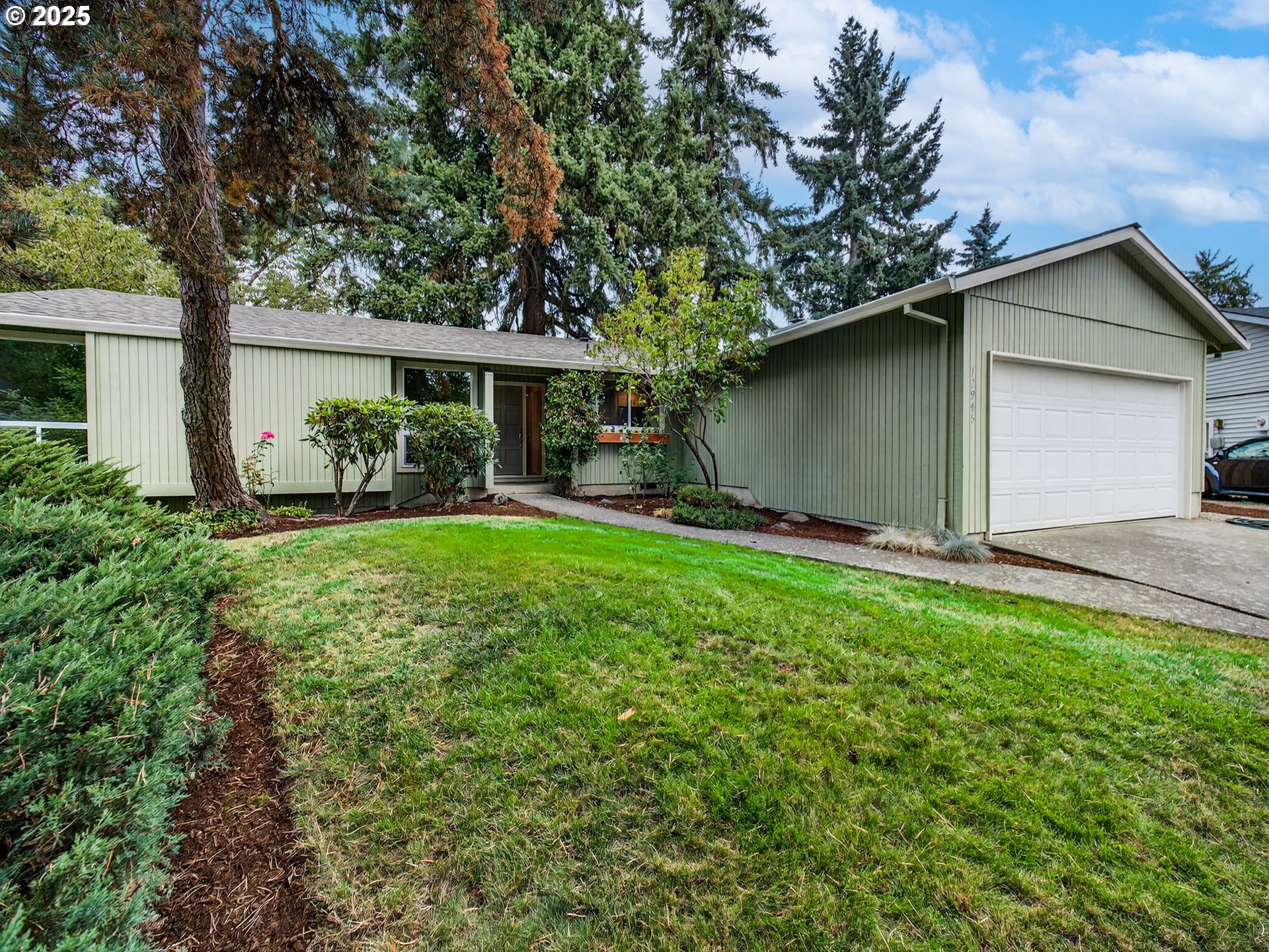 12945 SW HACKAMORE CT