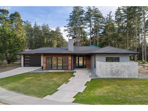 1118 Talus Way Port Orford OR 97465